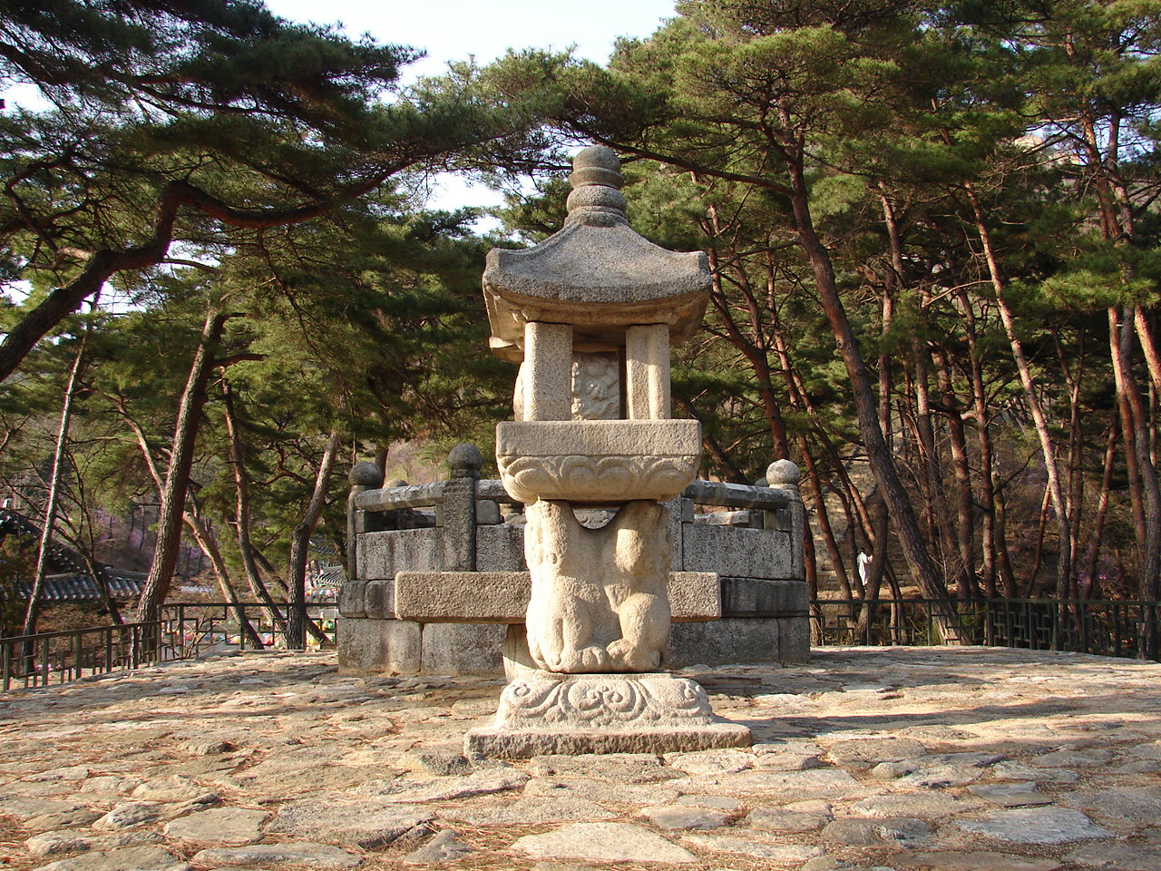 양주 회암사지 무학대사탑 앞 쌍사자 석등 2