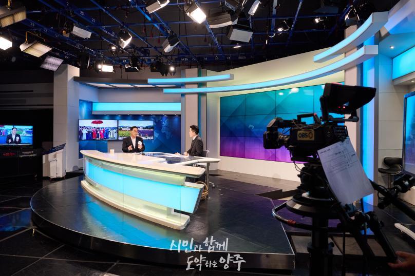 OBS 뉴스 오늘 대담 사진