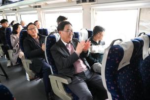 교외선 홍보 로맨틱 버스킹 의 사진