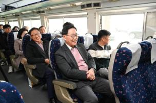 교외선 홍보 로맨틱 버스킹 의 사진