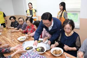 회천3동 짜장면 나눔 행사 의 사진
