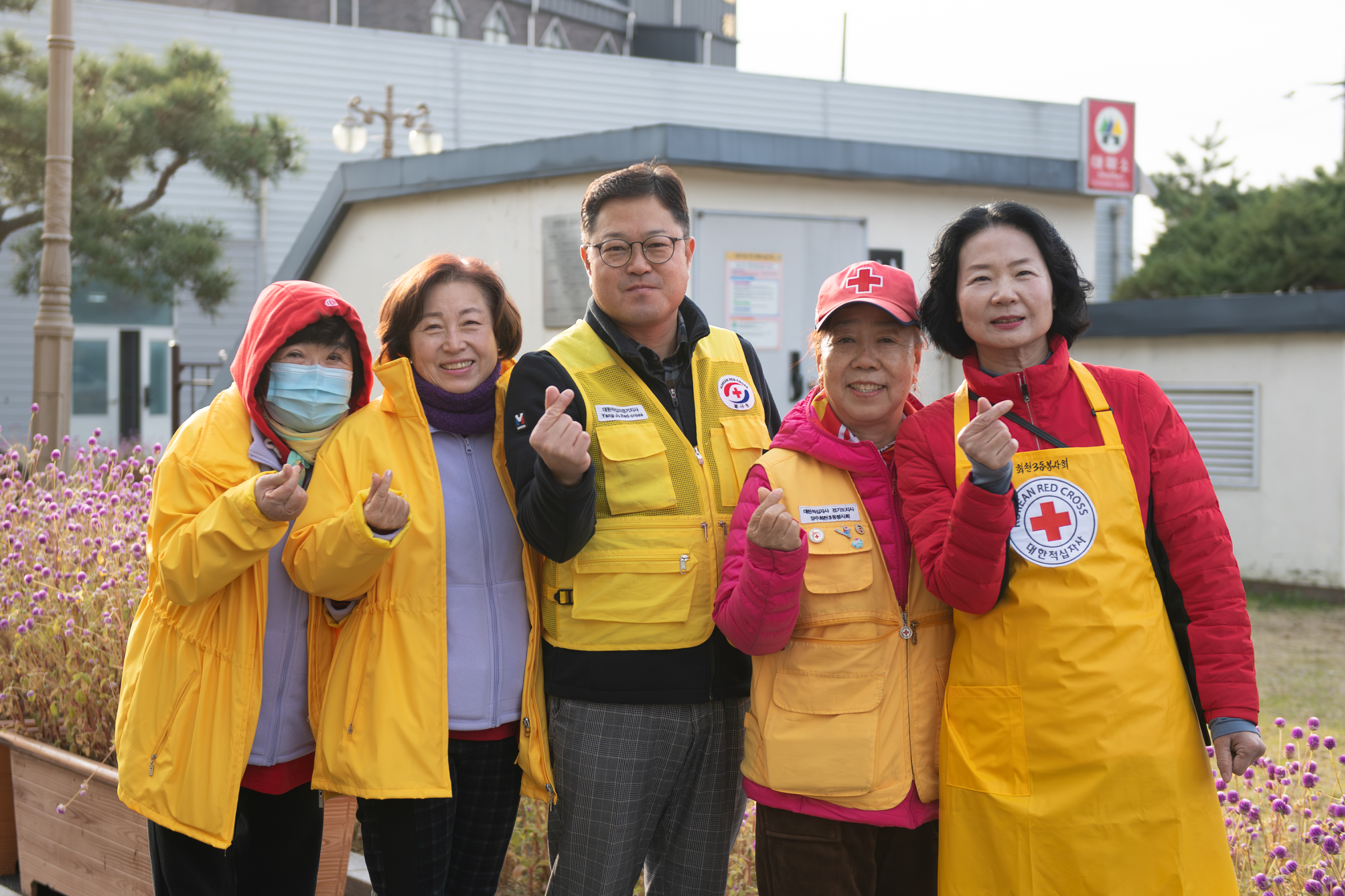 11월 적십자봉사회 환경 캠페인 및 지역사회보장협의체 사랑의 김장 나눔(1) 이미지8