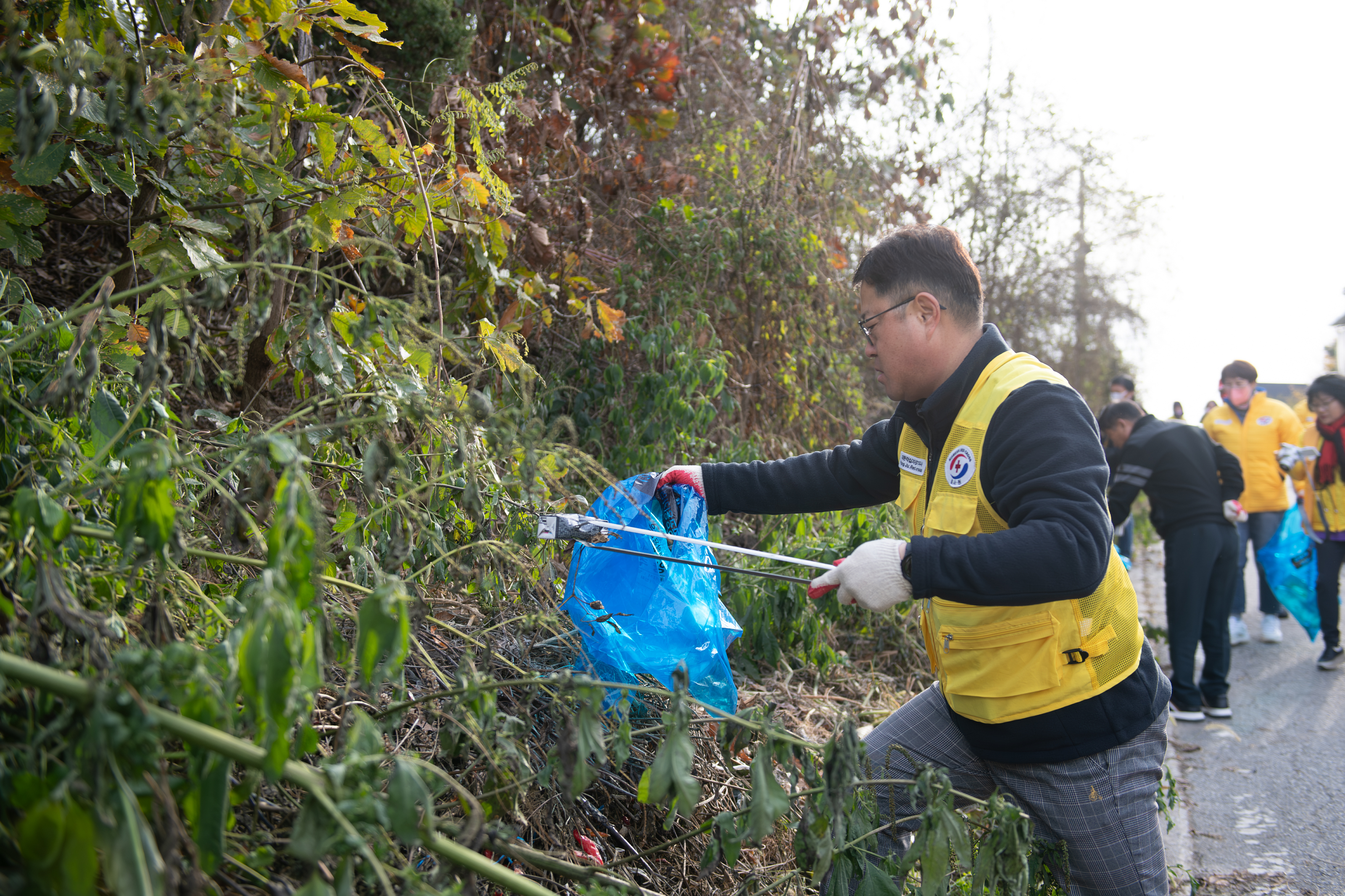 11월 적십자봉사회 환경 캠페인 및 지역사회보장협의체 사랑의 김장 나눔(1) 이미지14