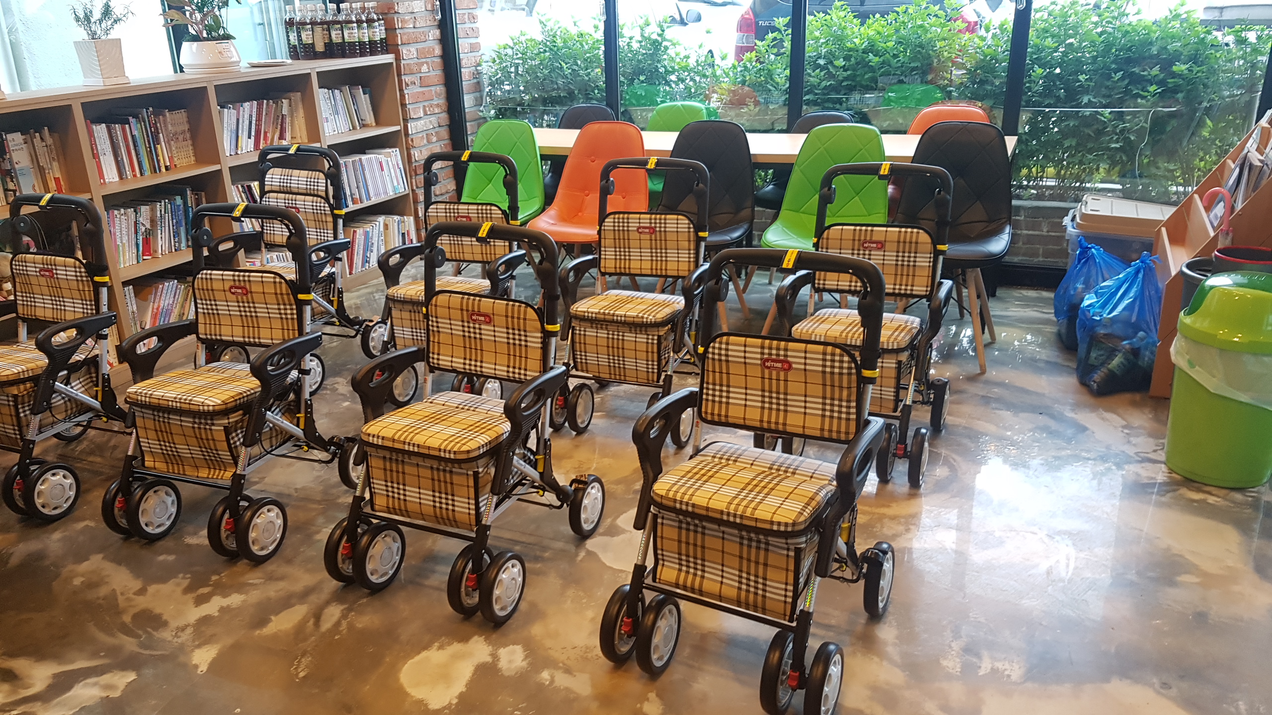 양주시민회 백석지역회 제5회 실버카 전달 이미지