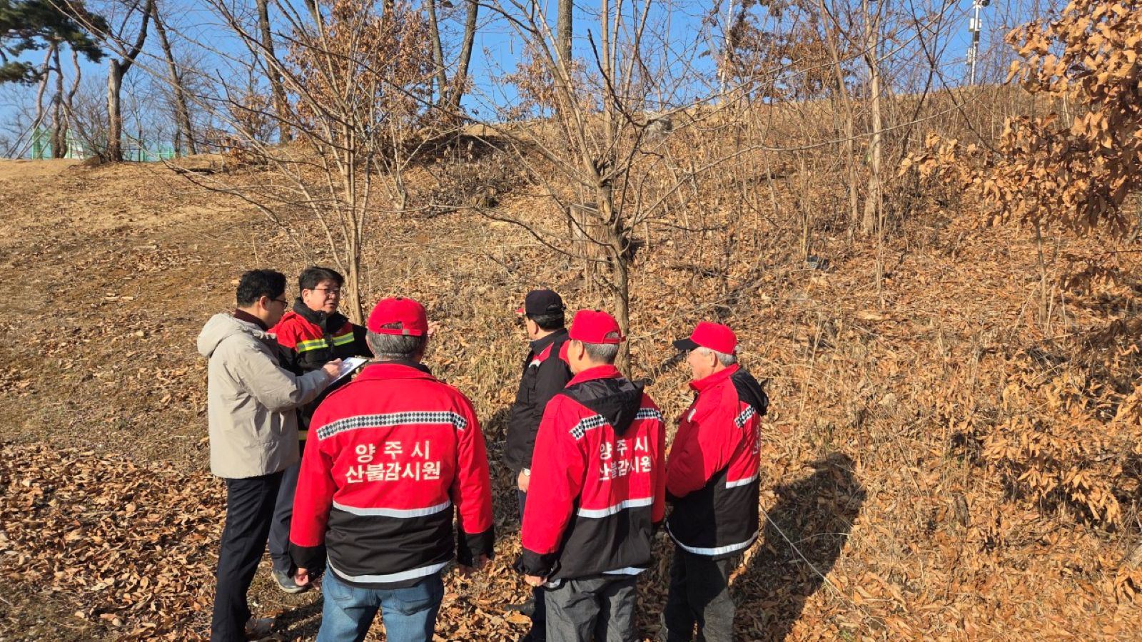 백석읍, 산불감시·가로변 정비 현업근로자 안전점검 실시 이미지