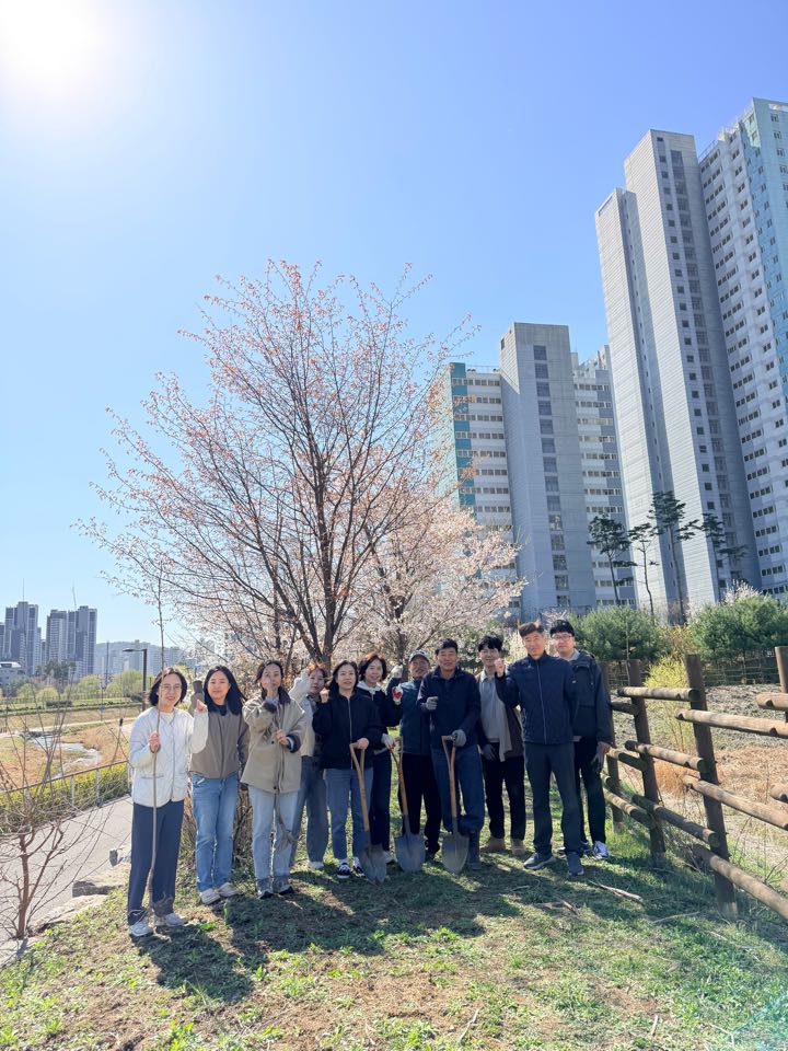 양주시 옥정1동, ‘나무에 이름 걸고, 청렴도 함께 심다’… 지역과 공직이 함께한 이색 캠페인 이미지