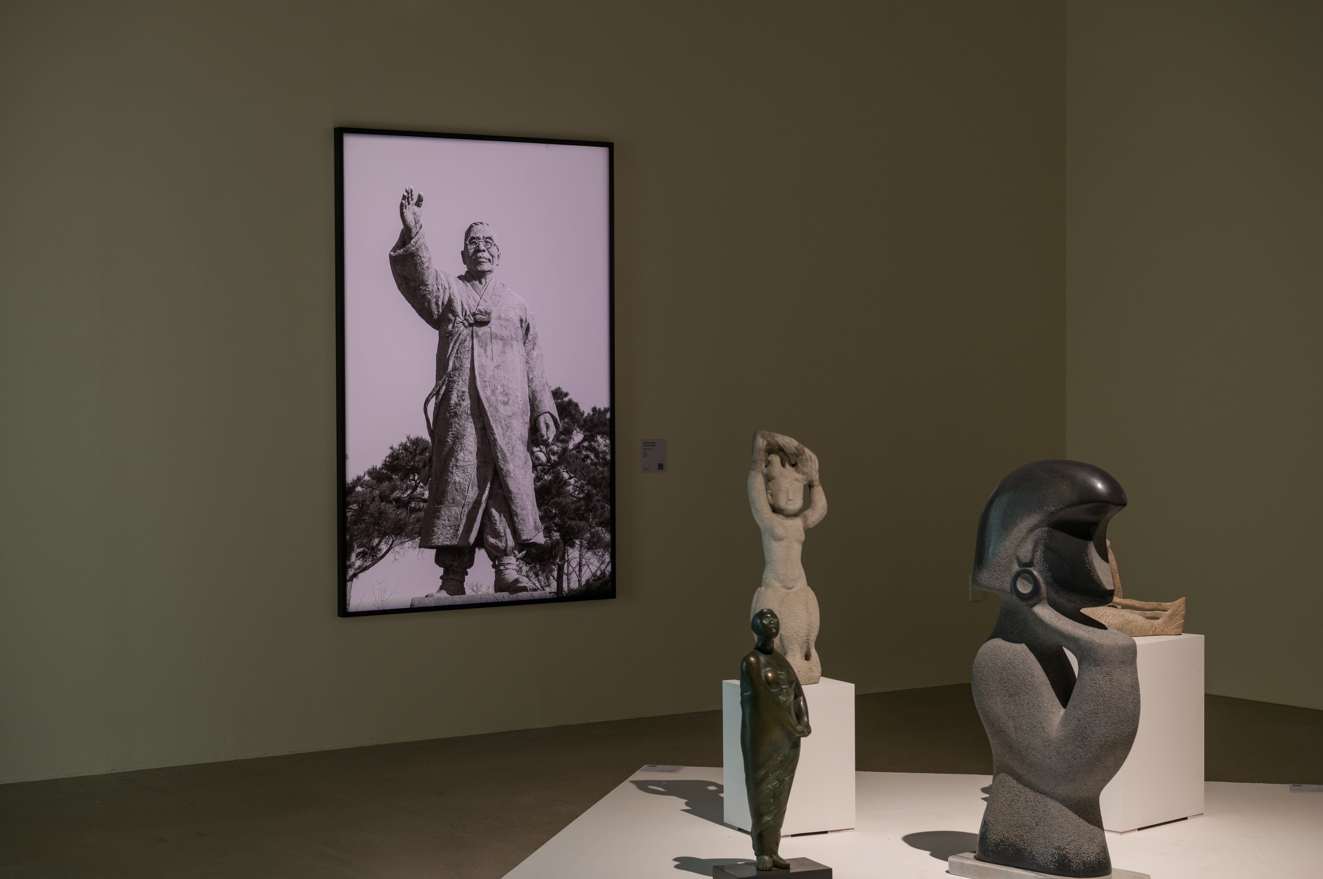 앉거나 서거나 누워있는 I : 1950-60년대 해방세대의 인체조각 이미지6