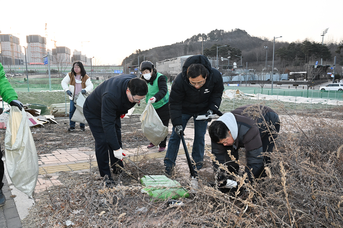 2023-03-03 회천3동 새봄맞이 대청소 이미지