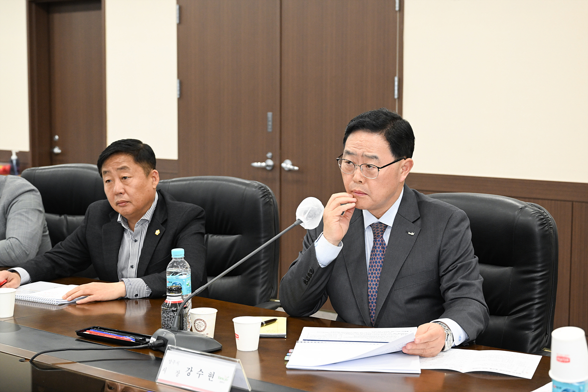 2023-04-05 섬유산업 발전을 위한 간담회 이미지3