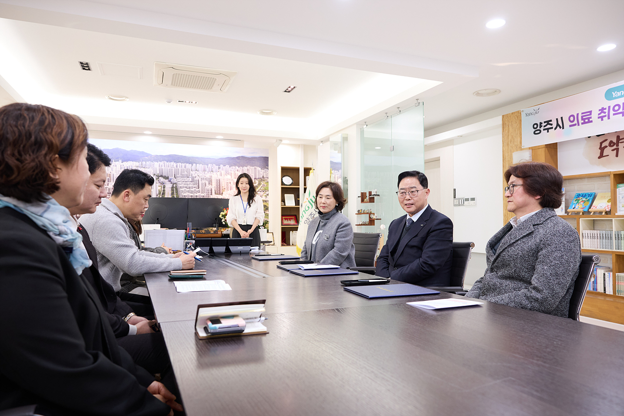 2025-12-17 의료 취약지역 민간의료기관 지정 업무 협약 이미지2