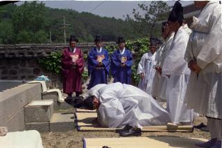 해유령전첩 추모제 사진