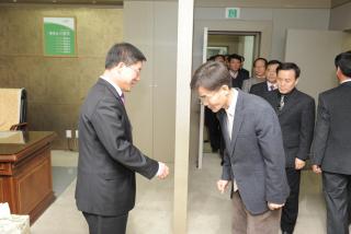 김준호부시장 사령장 의 사진