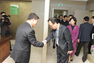 김준호부시장 사령장 의 사진