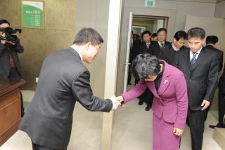 김준호부시장 사령장 의 사진