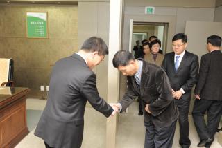 김준호부시장 사령장 의 사진