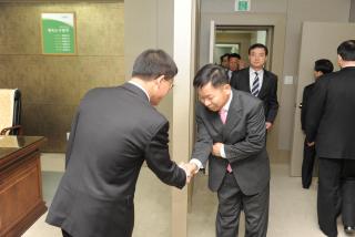 김준호부시장 사령장 의 사진