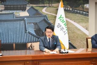 우수공무원 표창장 수여식 의 사진