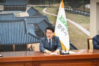 우수공무원 표창장 수여식 의 사진