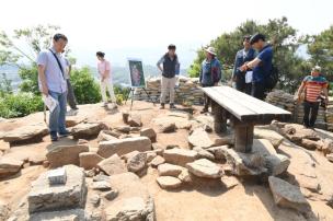 독바위 발굴 현장 촬영 의 사진