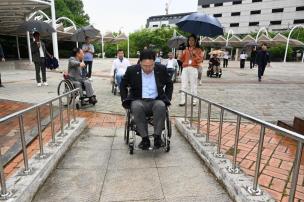 이동약자 불편사항 휄체어 체험 의 사진