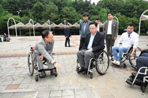 이동약자 불편사항 휄체어 체험 의 사진