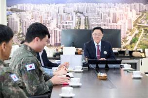 예비군 지휘관 간담회 의 사진