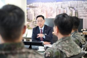 예비군 지휘관 간담회 의 사진