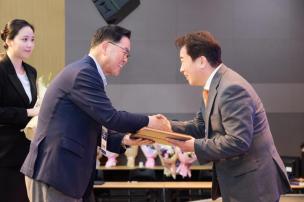 경기섬유의 날 기념식 의 사진